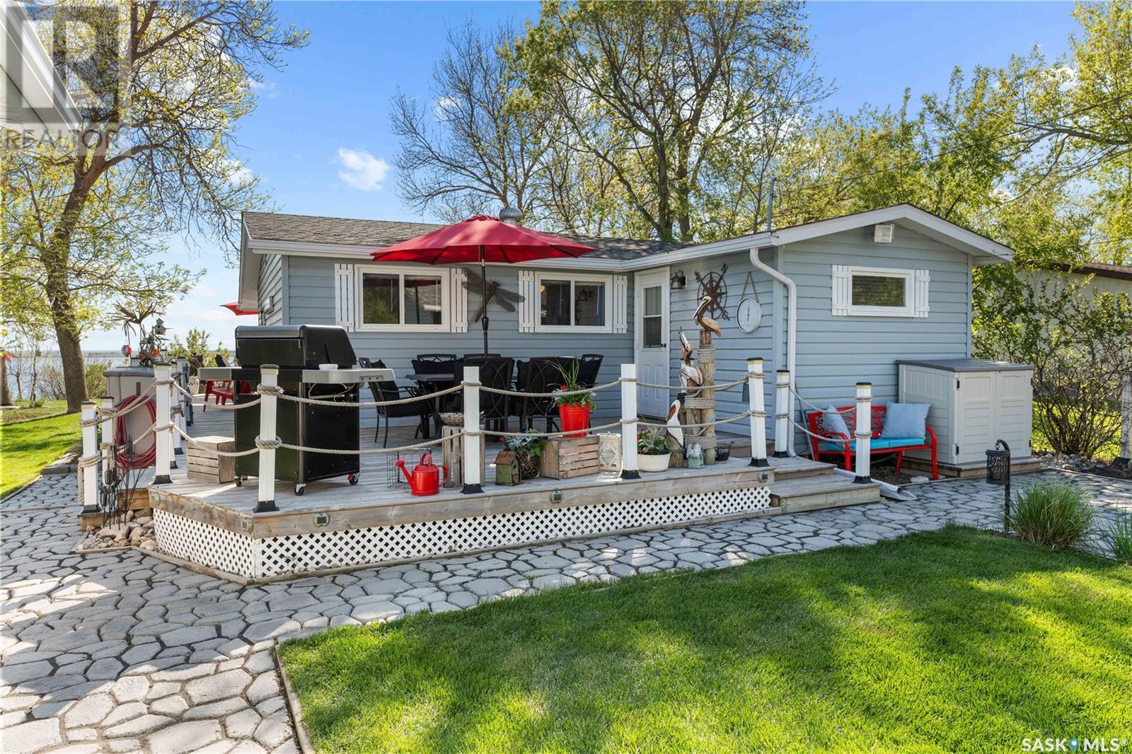 Property at 134 Lakeview DRIVE image 1