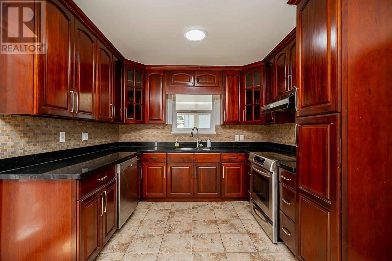 7522 Mark Crescent, Burnaby, British Columbia  V5A 1Z3 - Photo 13 - R3006713