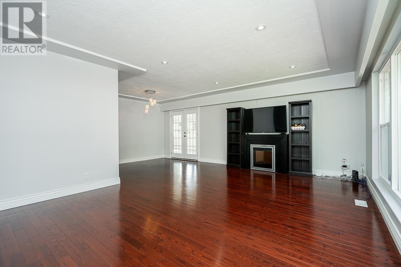 7522 Mark Crescent, Burnaby, British Columbia  V5A 1Z3 - Photo 6 - R3006713