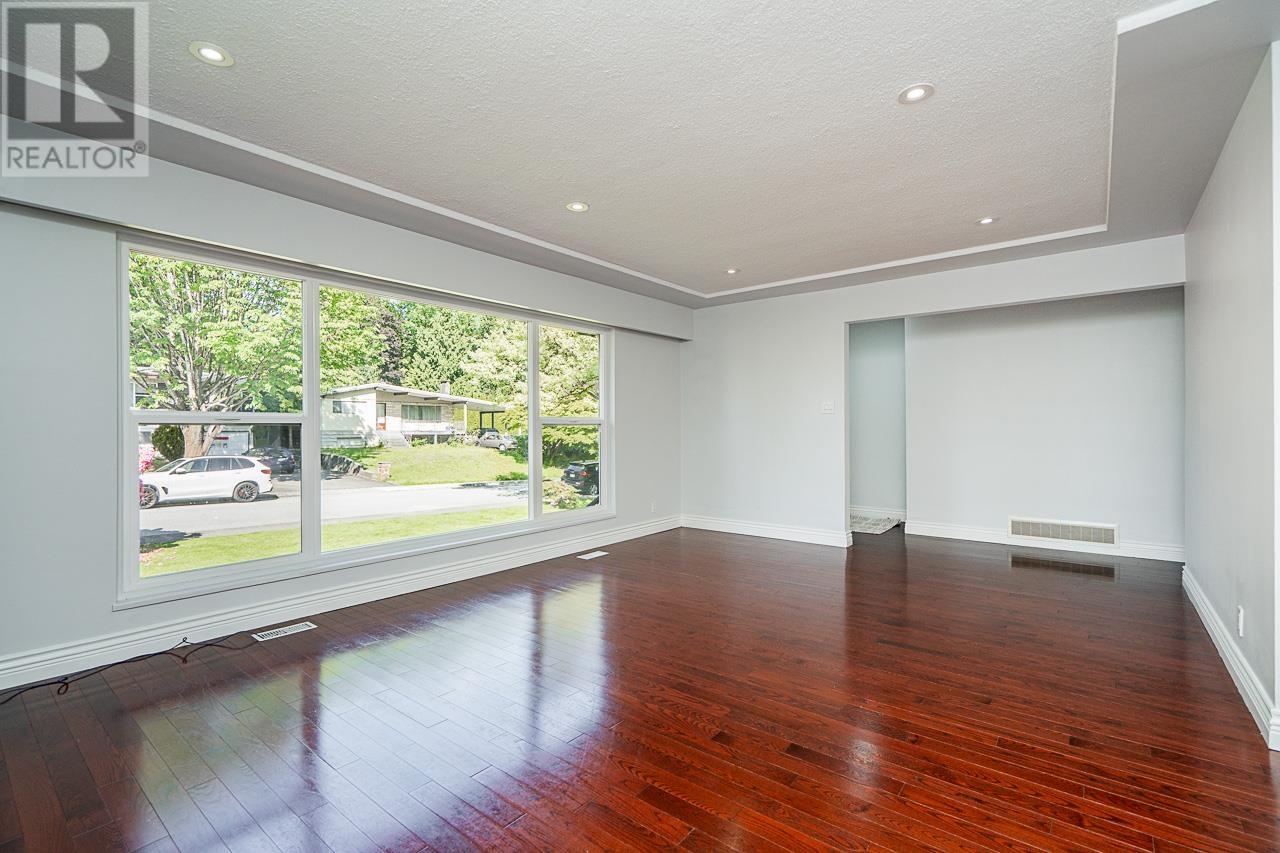 7522 Mark Crescent, Burnaby, British Columbia  V5A 1Z3 - Photo 8 - R3006713