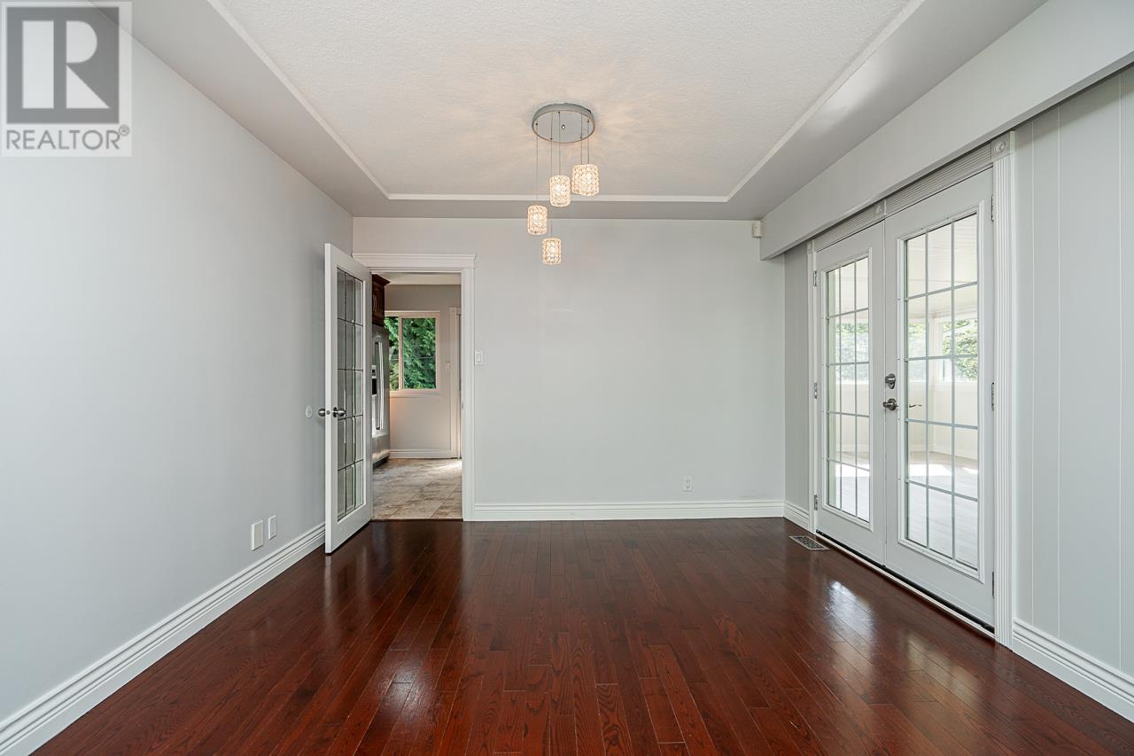 7522 Mark Crescent, Burnaby, British Columbia  V5A 1Z3 - Photo 9 - R3006713