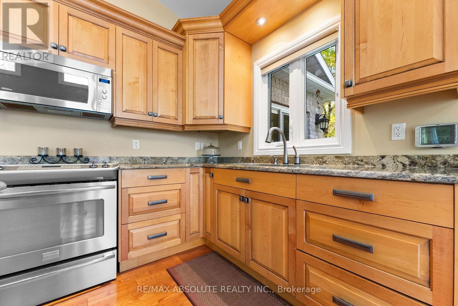 1096 Snye Road, Lanark Highlands, Ontario  K0A 3L0 - Photo 11 - X12170882