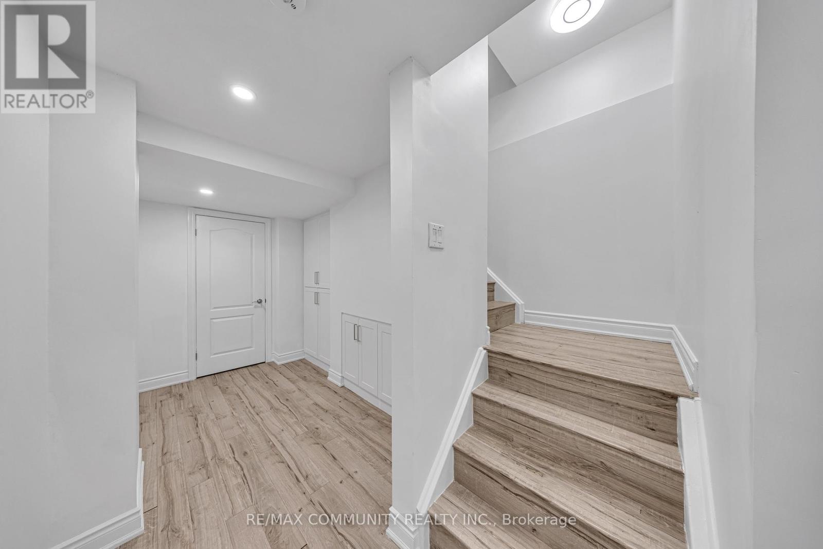 1055 Foxtail Crescent E, Pickering, Ontario  L1X 0E7 - Photo 43 - E12170892