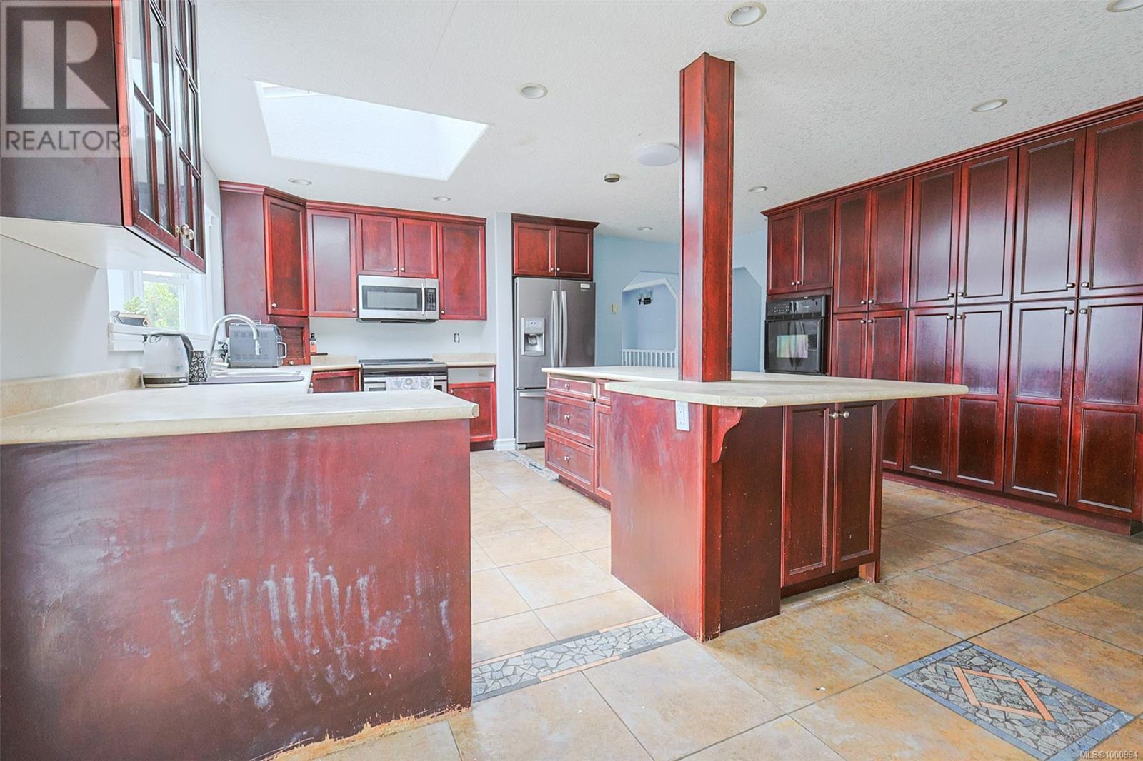 Property at 2111 Carmen Rd image 5