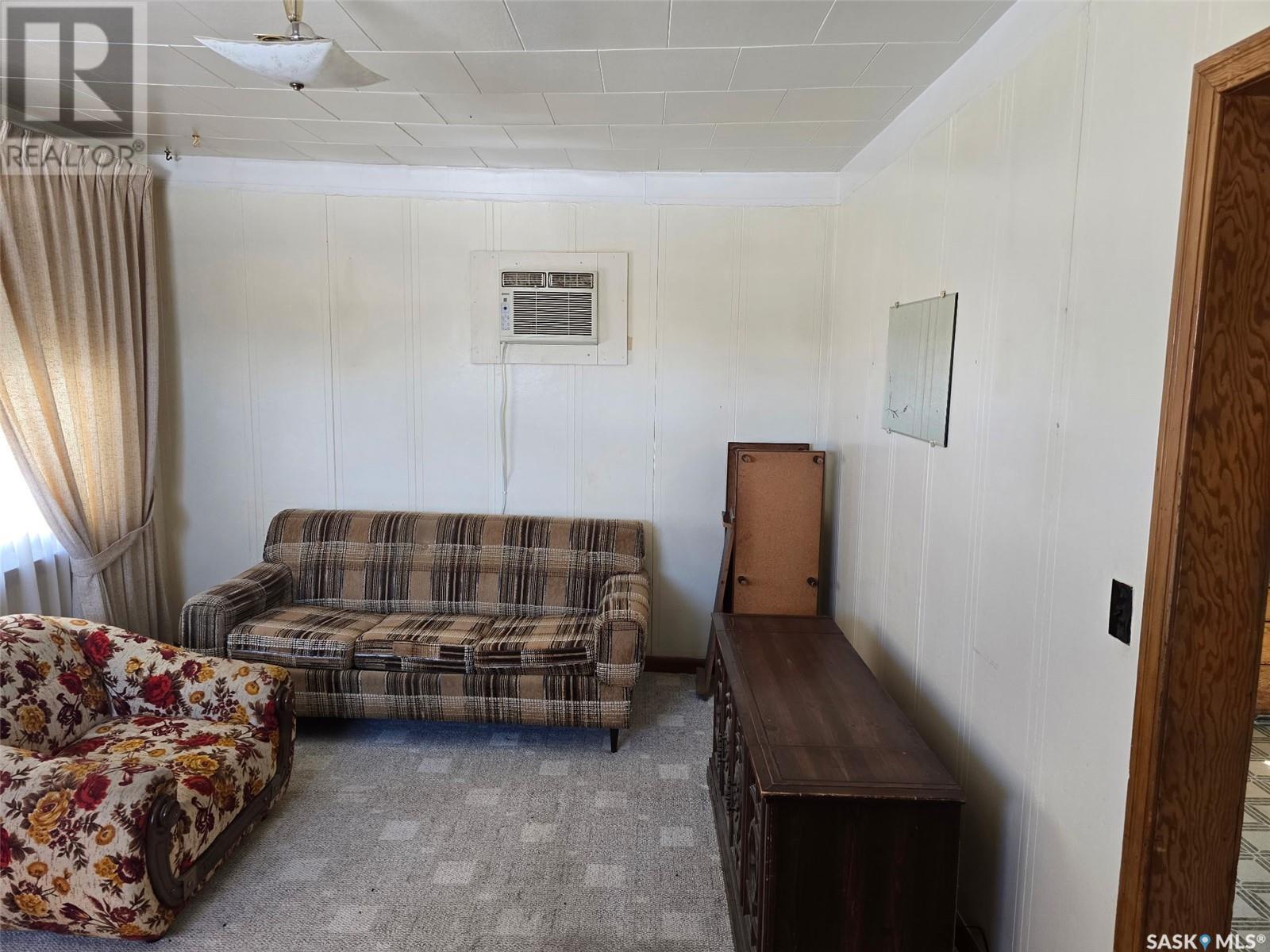 200 Railway Avenue N, Norquay, Saskatchewan  S0A 2V0 - Photo 12 - SK007027