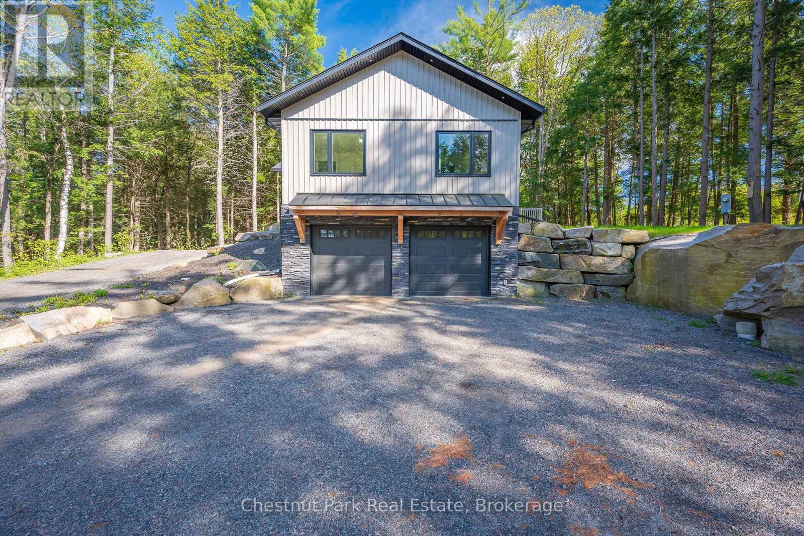 1010 Leonard Lake 1 Road, Muskoka Lakes, Ontario  P1L 0M5 - Photo 35 - X12006416