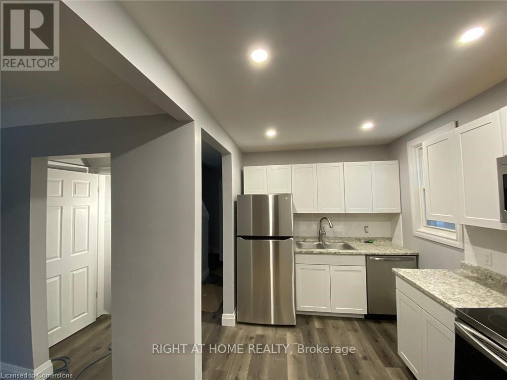 84 Ewen Road, Hamilton, Ontario  L8S 3C5 - Photo 3 - X12170887