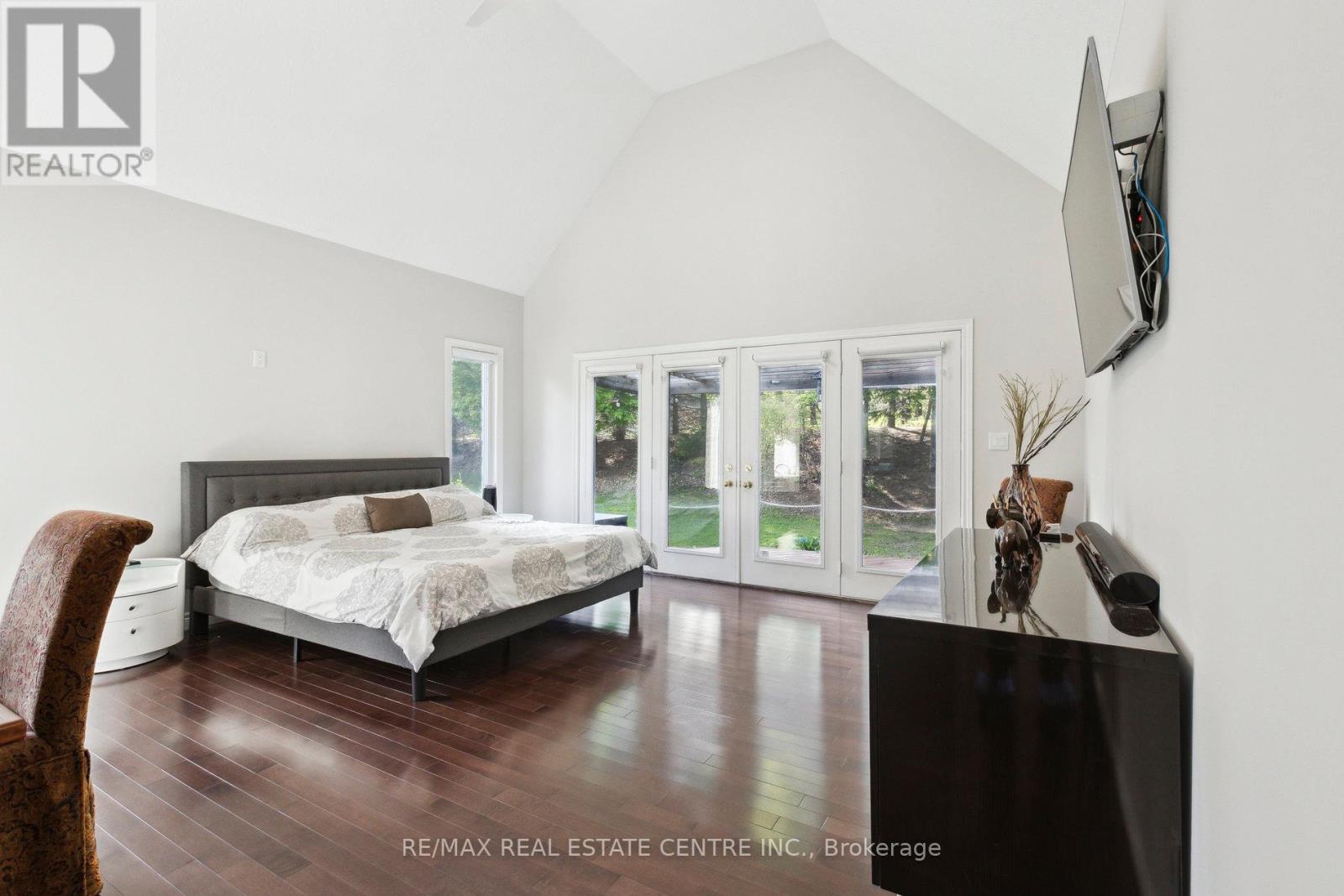 6 Fox Run, Puslinch, Ontario  N1H 6H9 - Photo 21 - X12170891