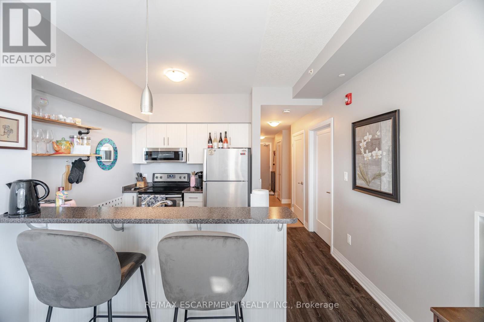 308 - 10 Concord Place, Grimsby, Ontario  L3M 0G6 - Photo 36 - X12170895