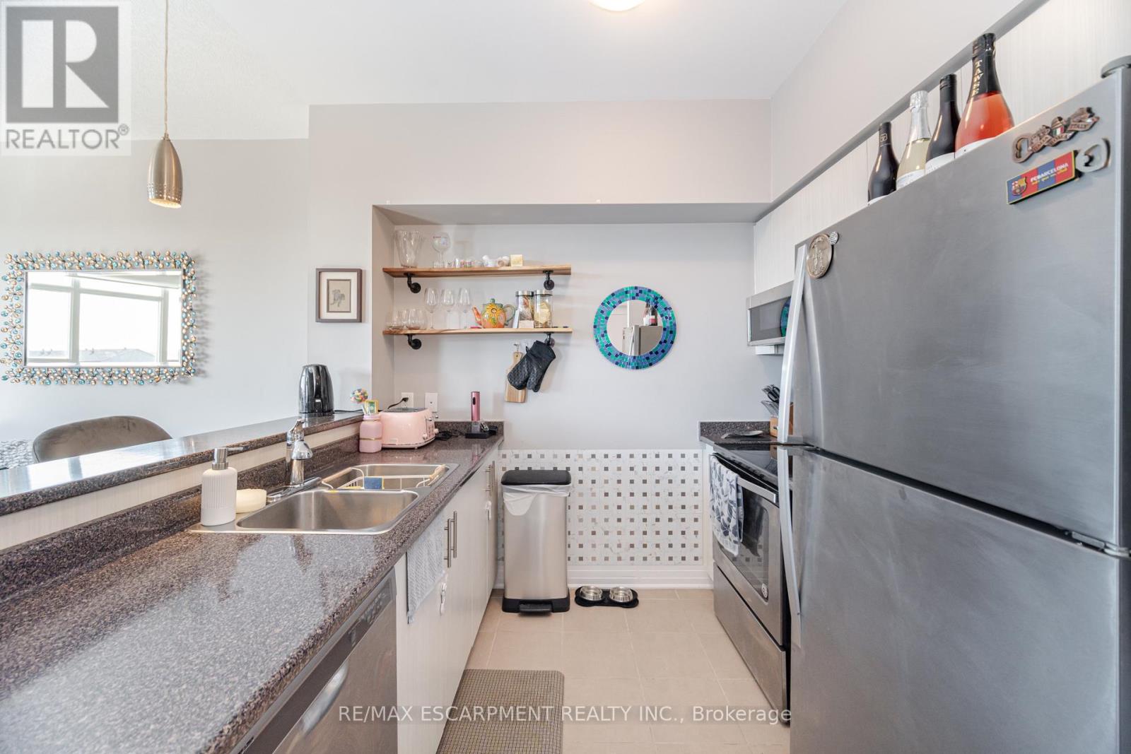 308 - 10 Concord Place, Grimsby, Ontario  L3M 0G6 - Photo 39 - X12170895
