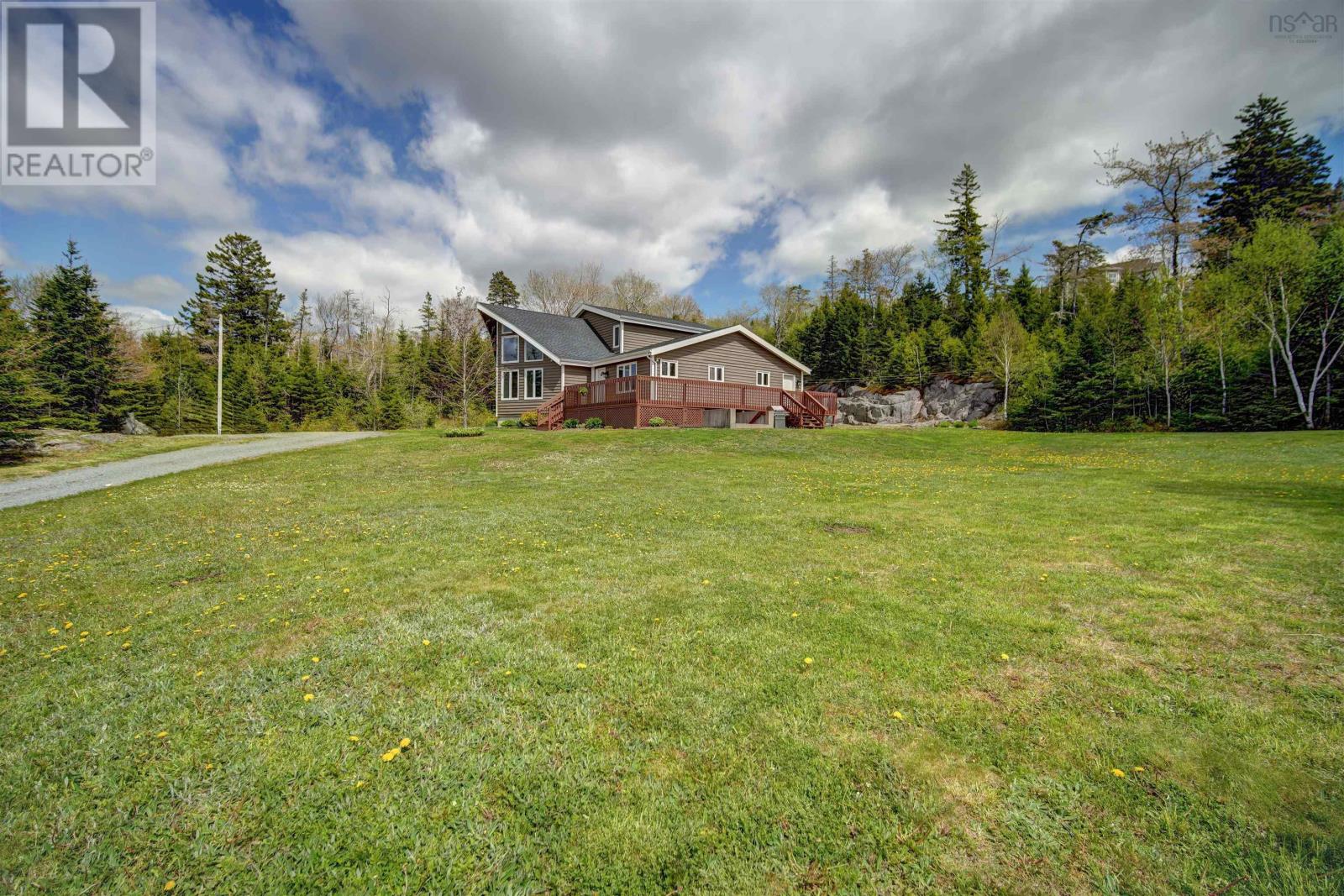 16 Forest Glade Drive, Hatchet Lake, Nova Scotia  B3T 1R6 - Photo 8 - 202512158