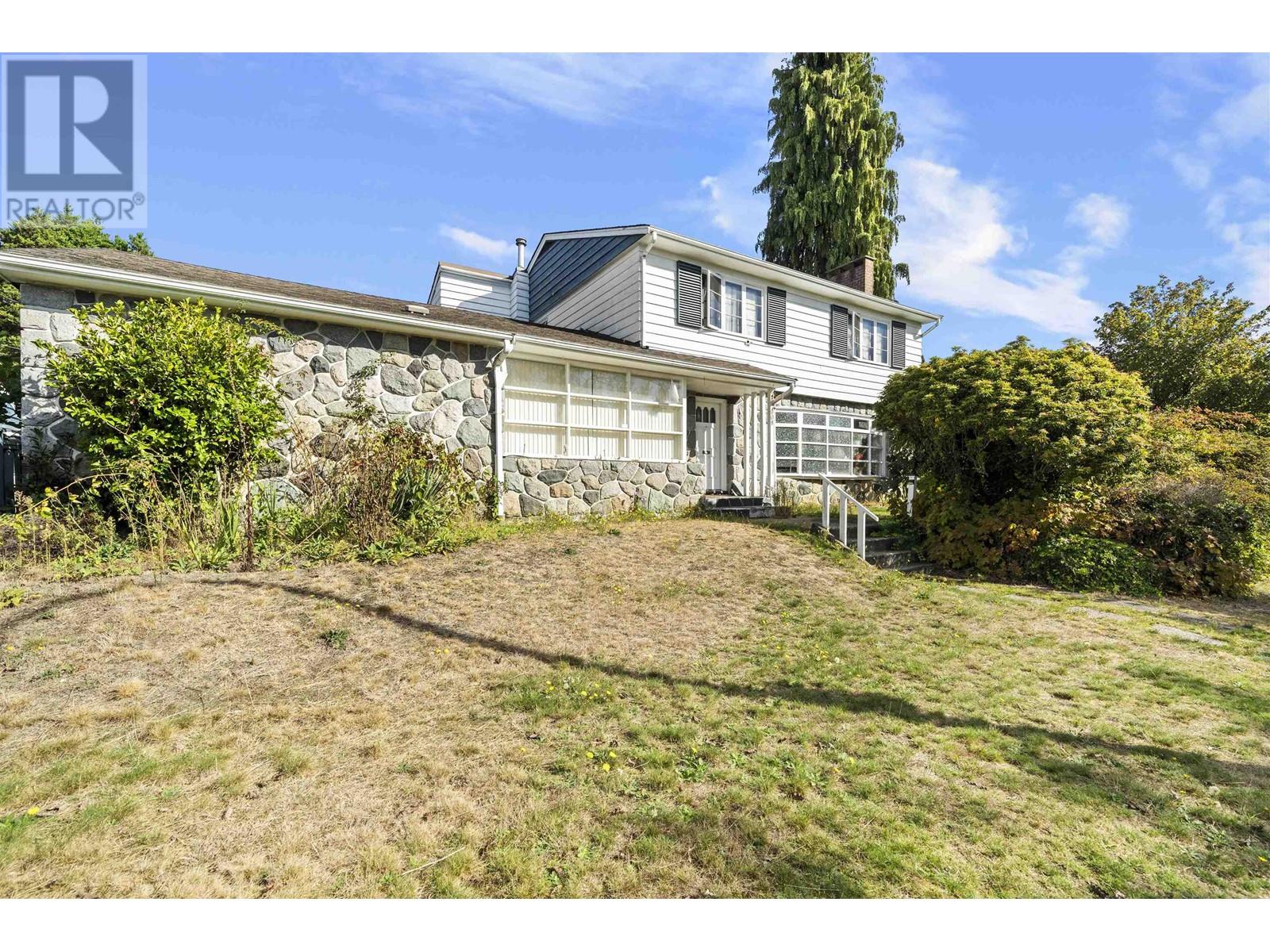 Property at 609 W 52ND AVENUE image 5