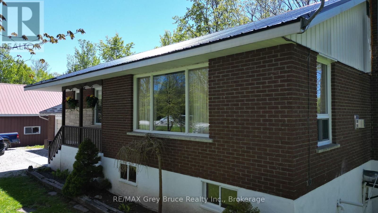 3527 Highway 6, Northern Bruce Peninsula, Ontario  N0H 1W0 - Photo 10 - X12170913