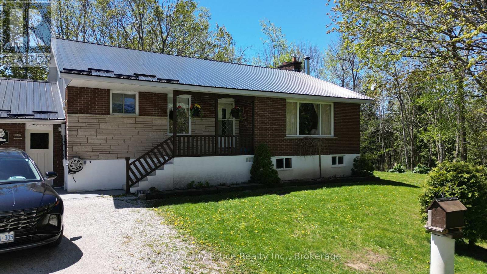 3527 Highway 6, Northern Bruce Peninsula, Ontario  N0H 1W0 - Photo 3 - X12170913