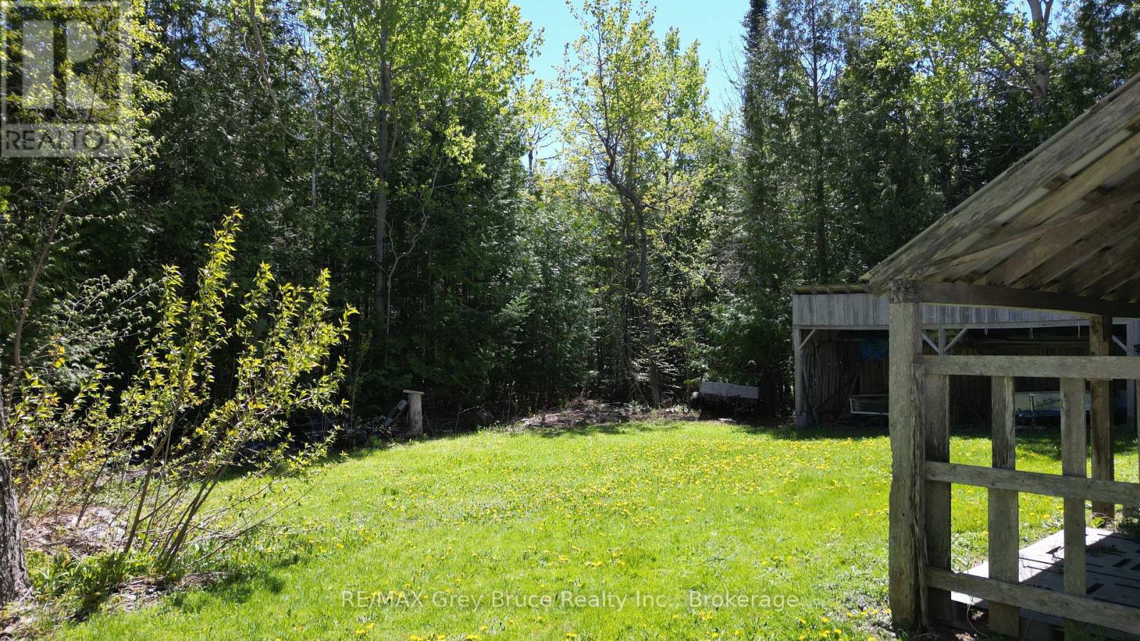 3527 Highway 6, Northern Bruce Peninsula, Ontario  N0H 1W0 - Photo 32 - X12170913