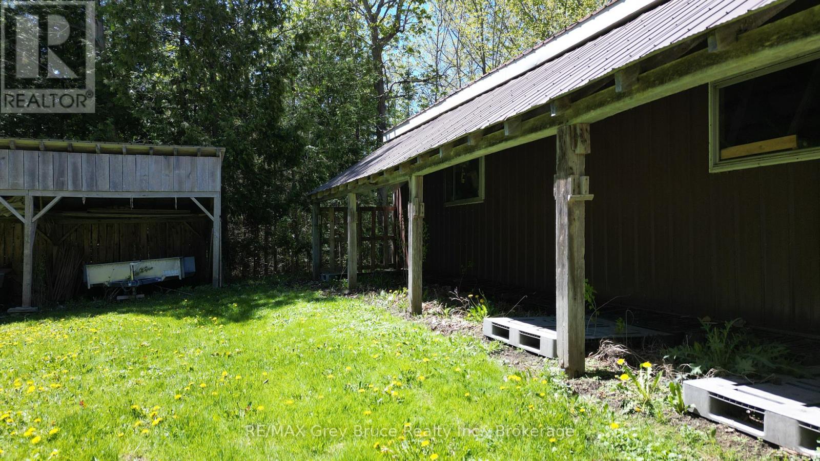 3527 Highway 6, Northern Bruce Peninsula, Ontario  N0H 1W0 - Photo 33 - X12170913