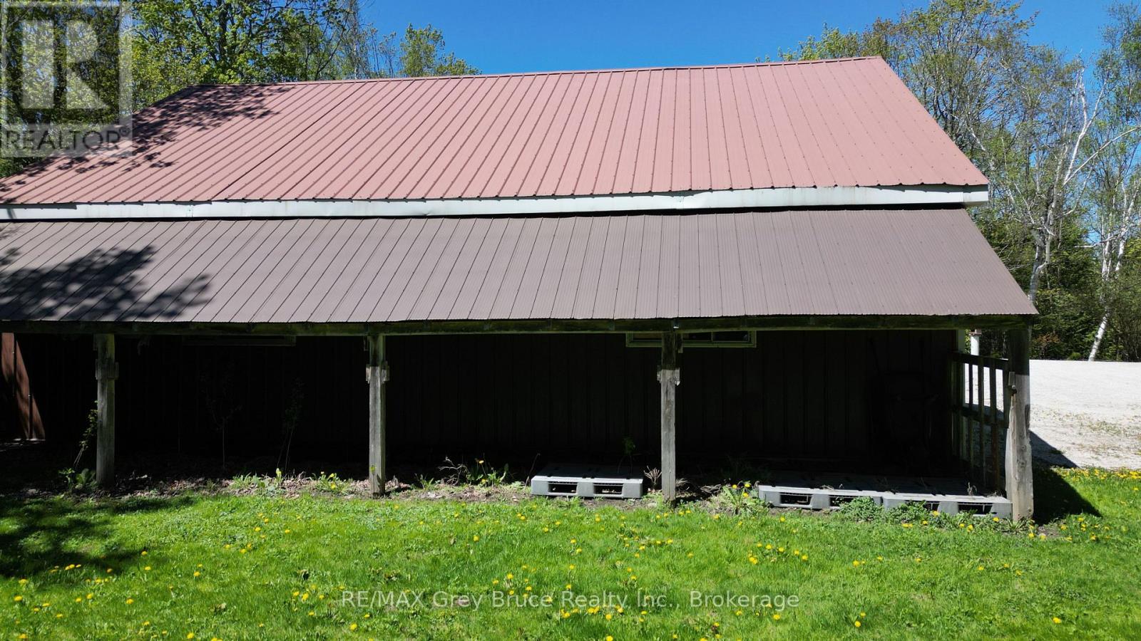 3527 Highway 6, Northern Bruce Peninsula, Ontario  N0H 1W0 - Photo 35 - X12170913