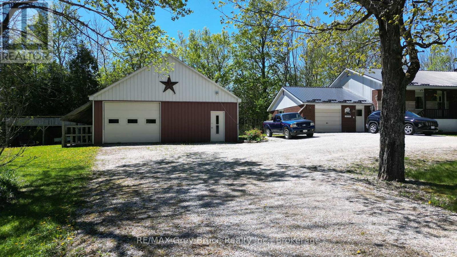3527 Highway 6, Northern Bruce Peninsula, Ontario  N0H 1W0 - Photo 4 - X12170913