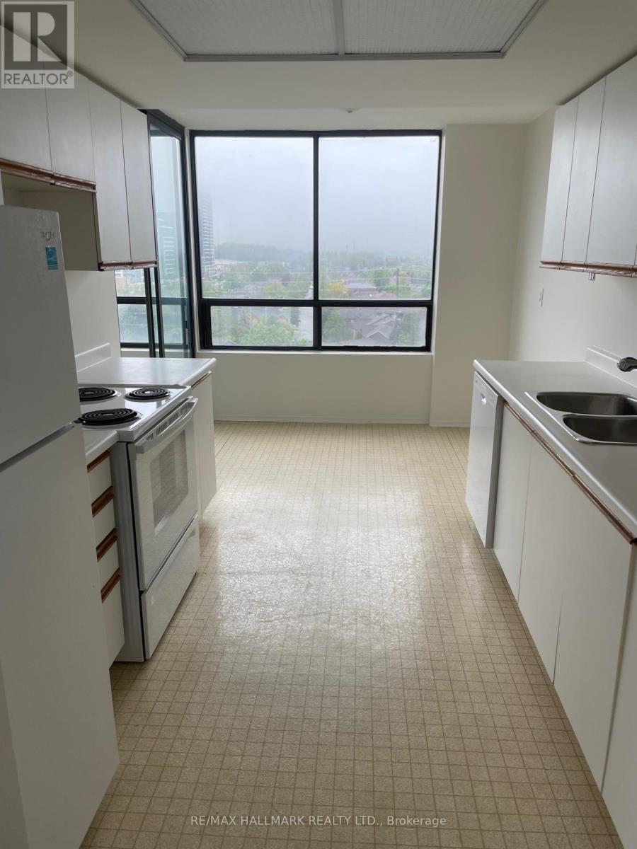 912 - 7601 Bathurst Street, Vaughan, Ontario  L4J 4H5 - Photo 3 - N12170906