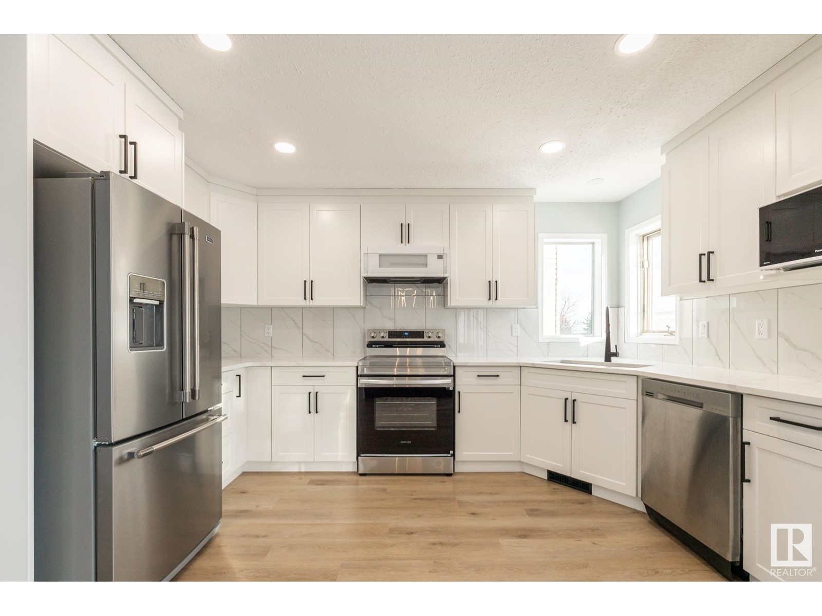 627 Kirkness Rd Nw, Edmonton, Alberta  T5Y 1Z9 - Photo 12 - E4418101