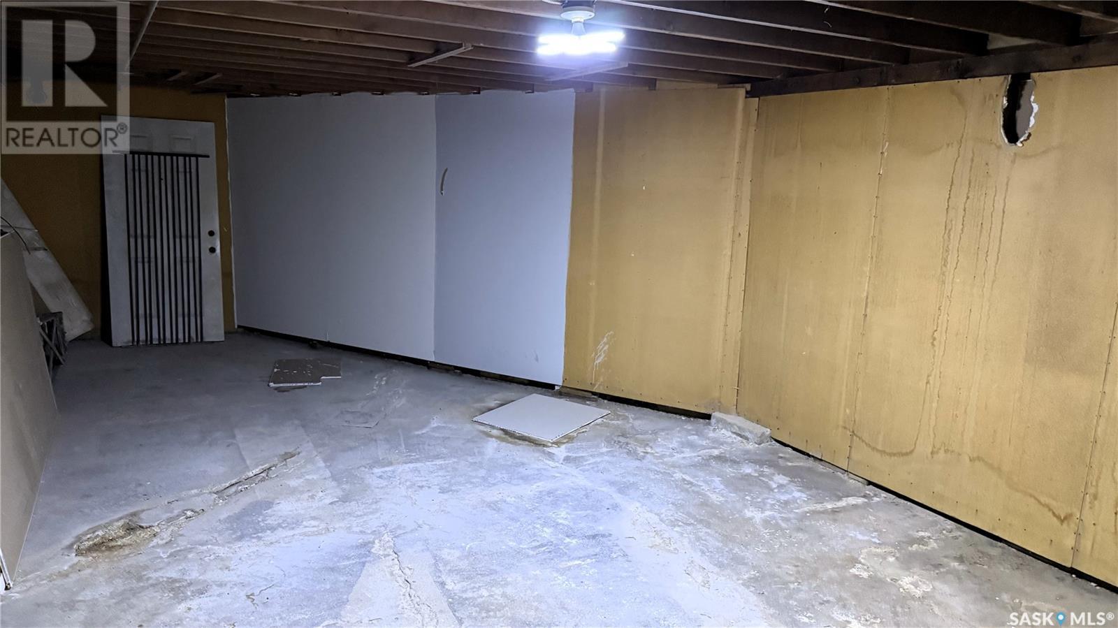 1125 Central Avenue, Prince Albert, Saskatchewan  S6V 4V7 - Photo 10 - SK006920