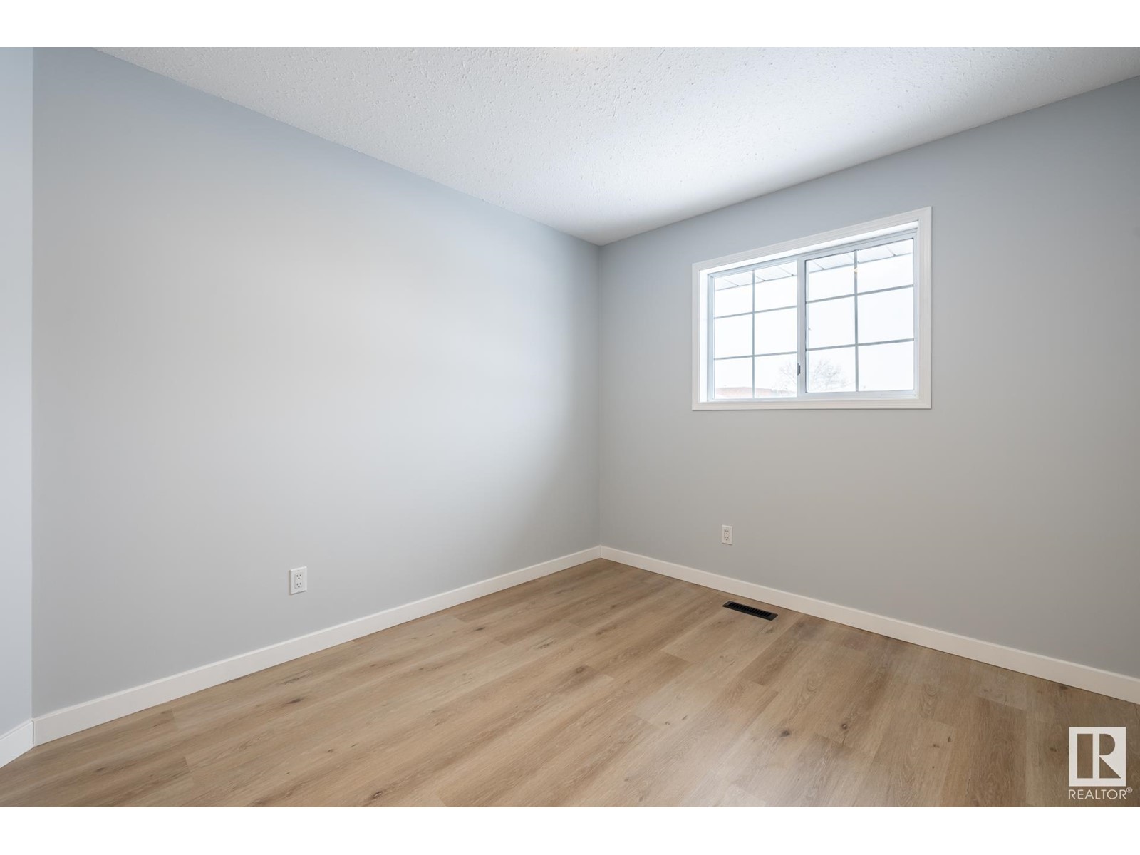 627 Kirkness Rd Nw, Edmonton, Alberta  T5Y 1Z9 - Photo 51 - E4418101
