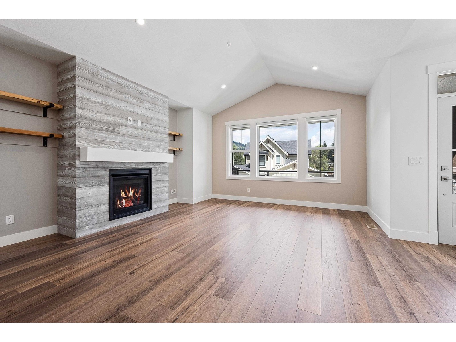 83 1880 Columbia Valley Road, Cultus Lake South, Lindell Beach, British Columbia  V2R 6G8 - Photo 9 - R2996859