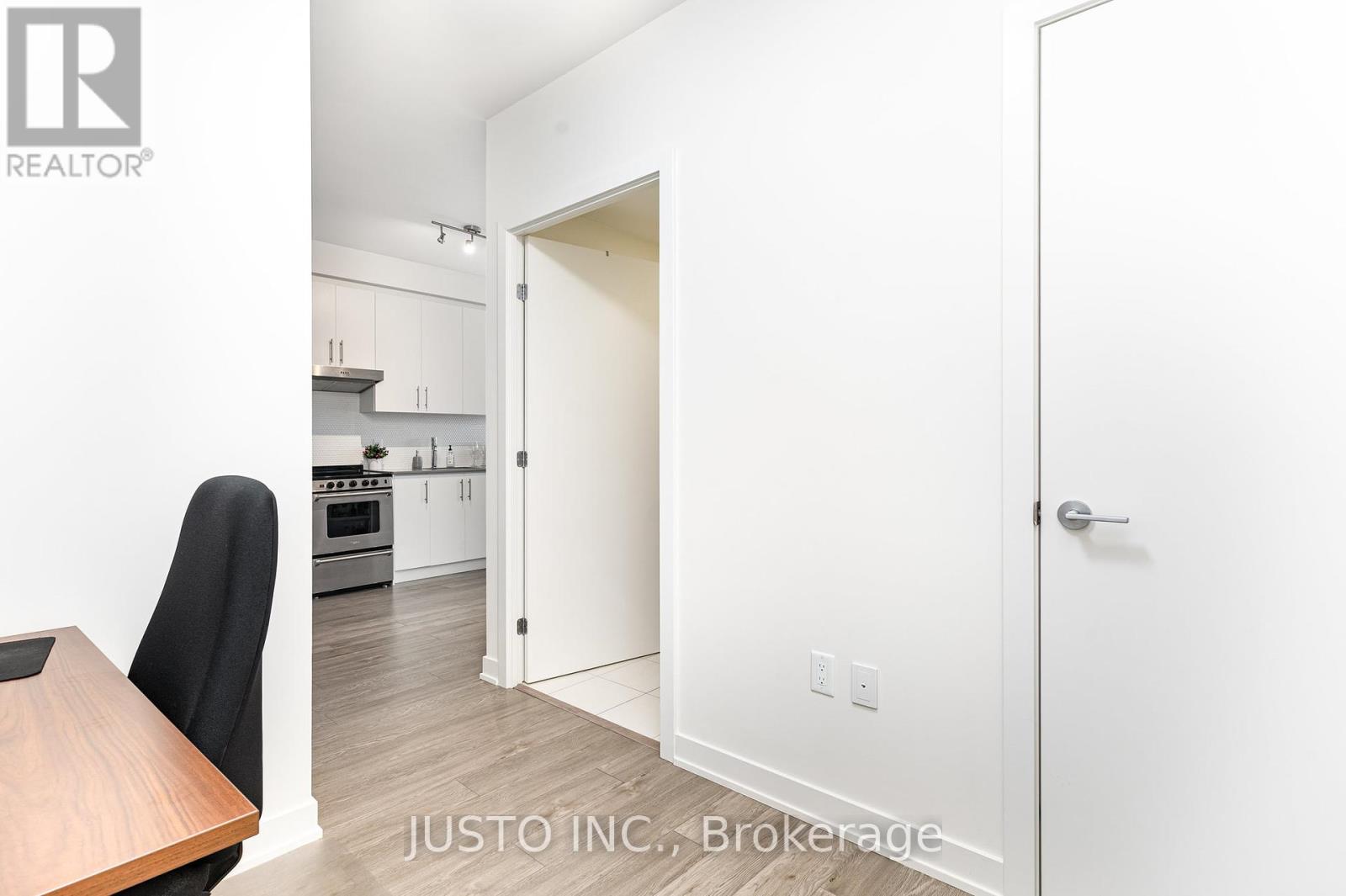 618 - 212 King William Street, Hamilton, Ontario  L8R 0A7 - Photo 12 - X12170923