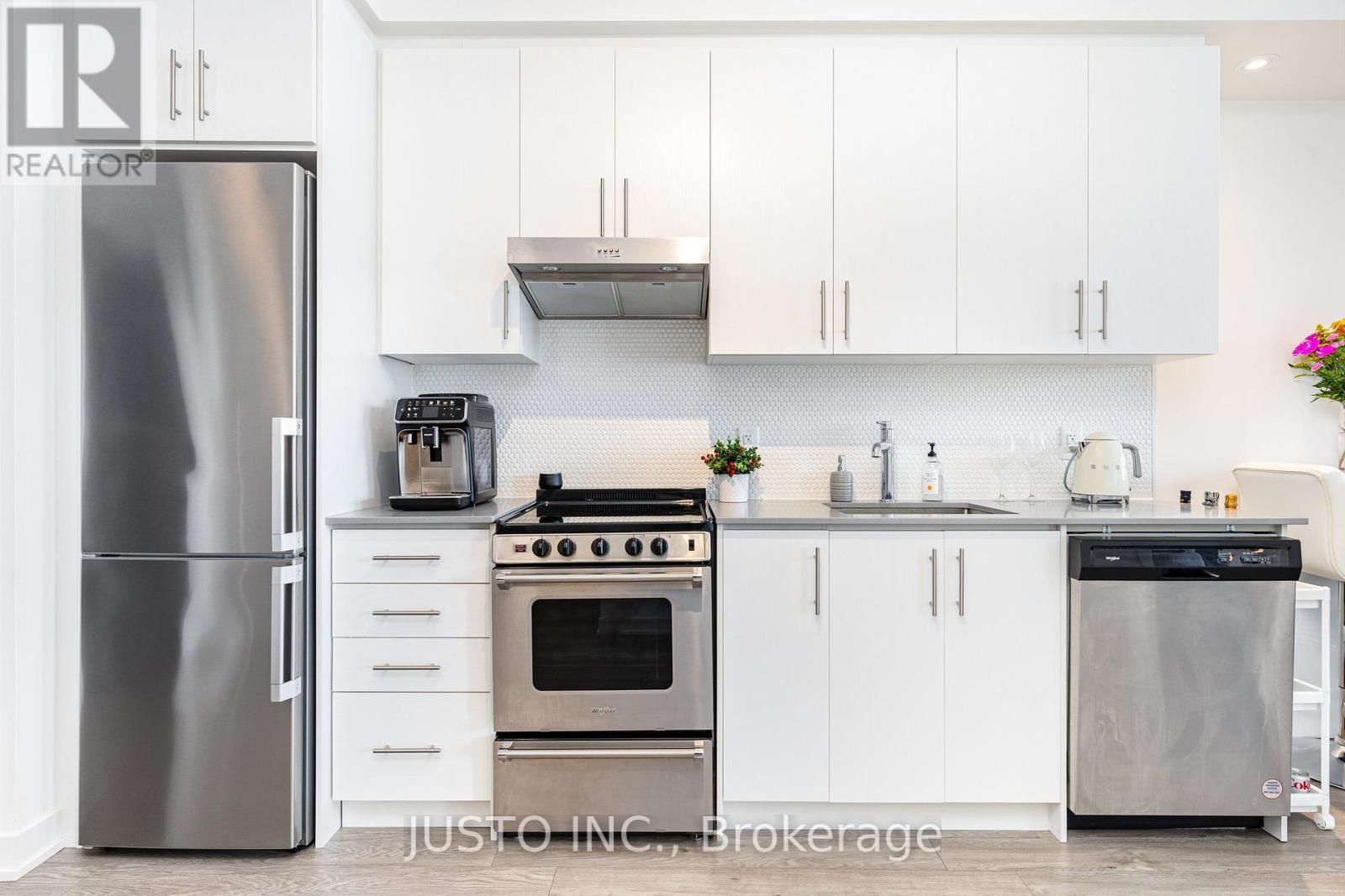 618 - 212 King William Street, Hamilton, Ontario  L8R 0A7 - Photo 8 - X12170923
