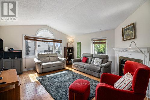 27 Briermoor Crescent, Ottawa, Ontario  K1T 3G7 - Photo 14 - X12170938