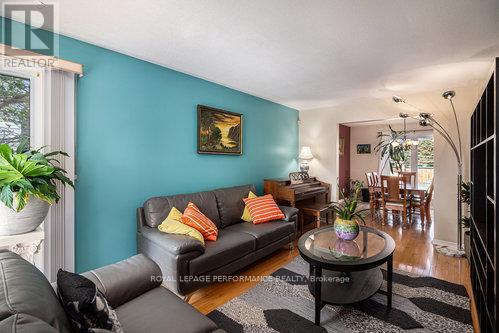27 Briermoor Crescent, Ottawa, Ontario  K1T 3G7 - Photo 7 - X12170938