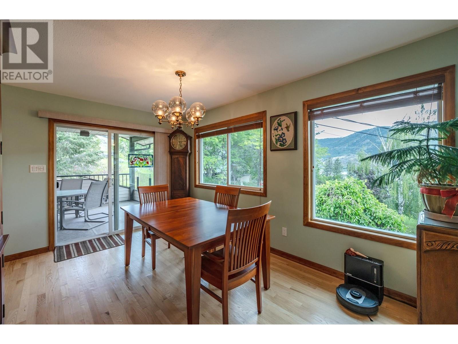 331 EASTSIDE Road, Okanagan Falls, BC V0H1R5
