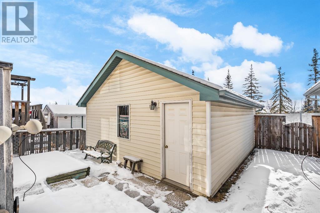 Property at 212 Tuscany Valley Way NW image 3