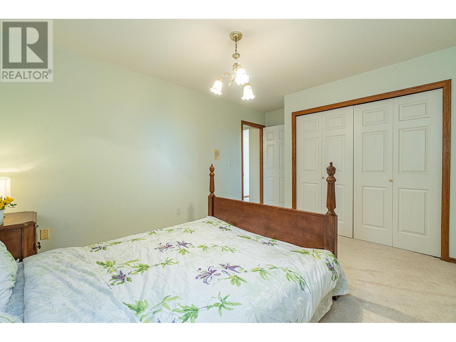 Listing Picture 20 of 31 : 6865 GRANT PLACE, Burnaby / 本拿比 - 魯藝地產 Yvonne Lu Group - MLS Medallion Club Member