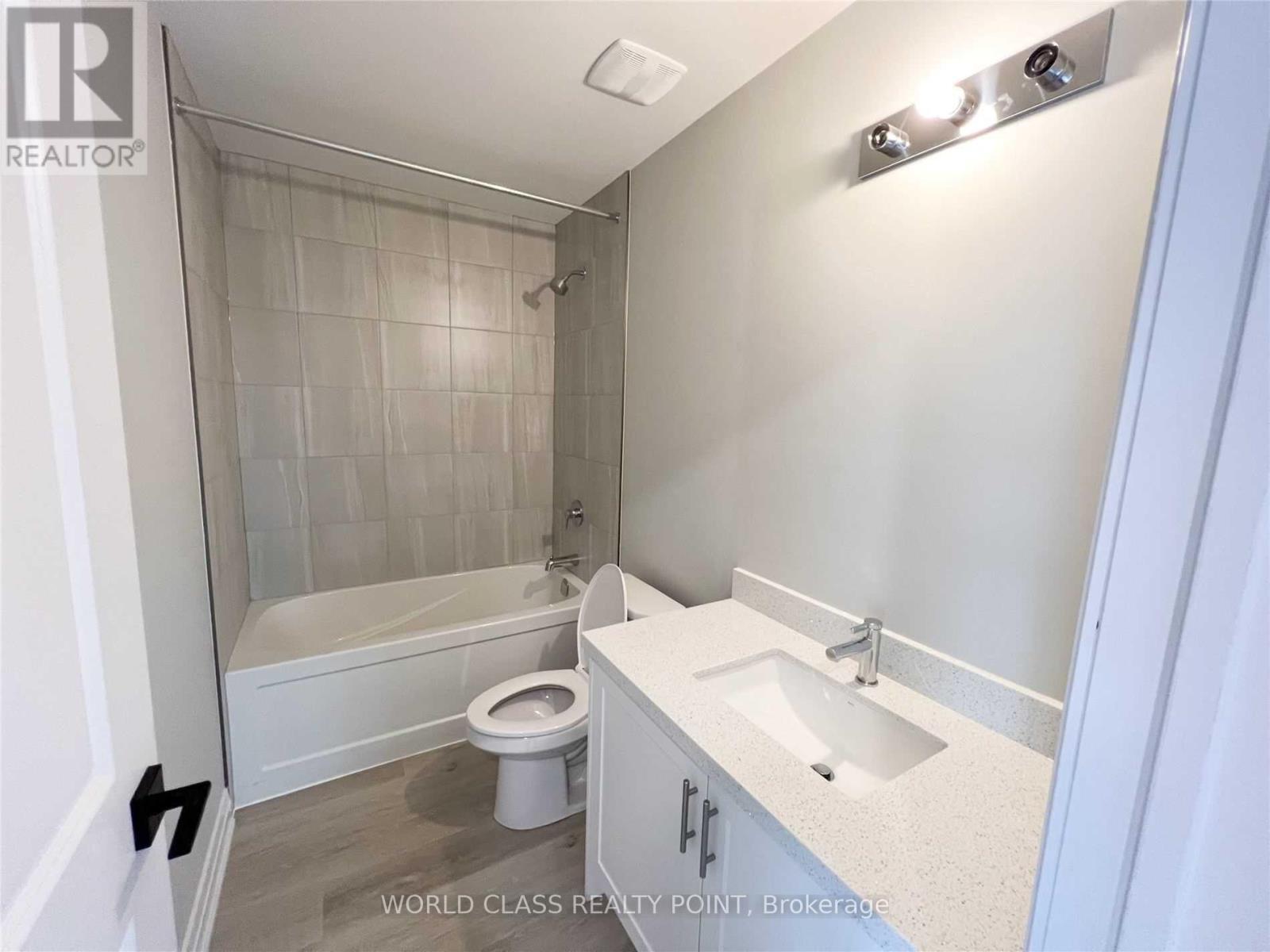 1490 Purchase Place, Innisfil, Ontario  L0L 1W0 - Photo 13 - N12170978