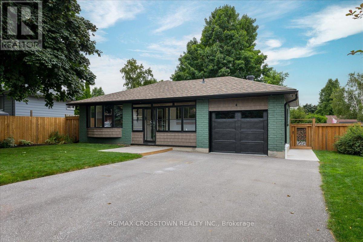 4 Highcroft Road, Barrie, Ontario  L4N 2X4 - Photo 2 - S12170979