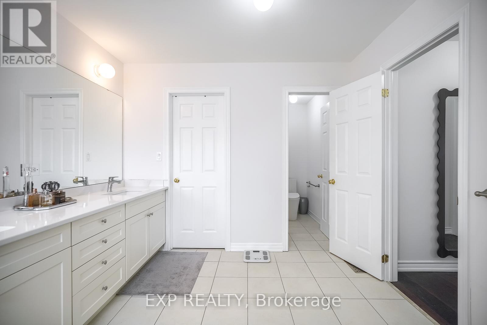 3346 Terra Cotta Lane, Burlington, Ontario  L7M 0L4 - Photo 26 - W12170951