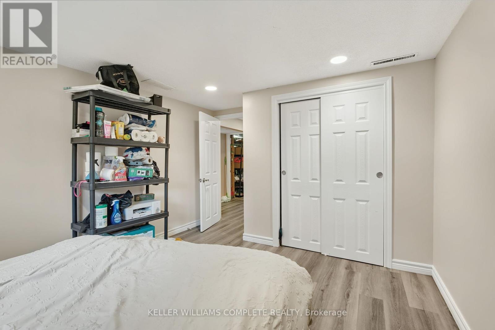 591 Bridle Wood, Burlington, Ontario  L7L 4C8 - Photo 32 - W12170965