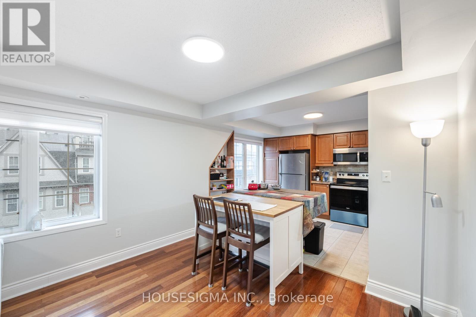 Property at 3 - 760 NEIGHBOURHOOD CIRCLE image 5