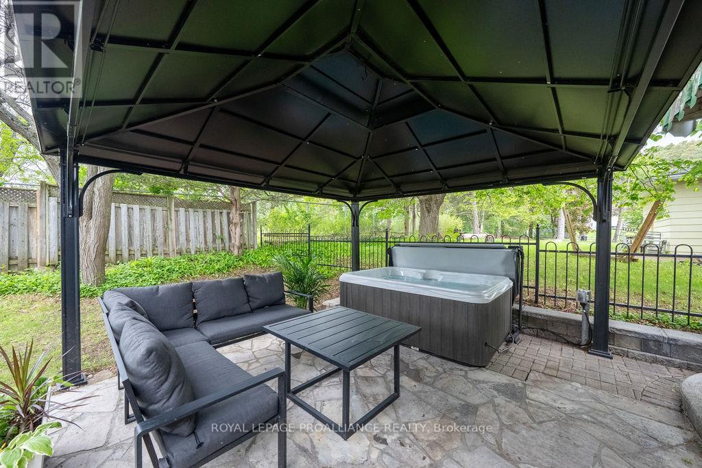 202 Maclellan Avenue, Quinte West, Ontario  K8V 5J4 - Photo 26 - X12170988