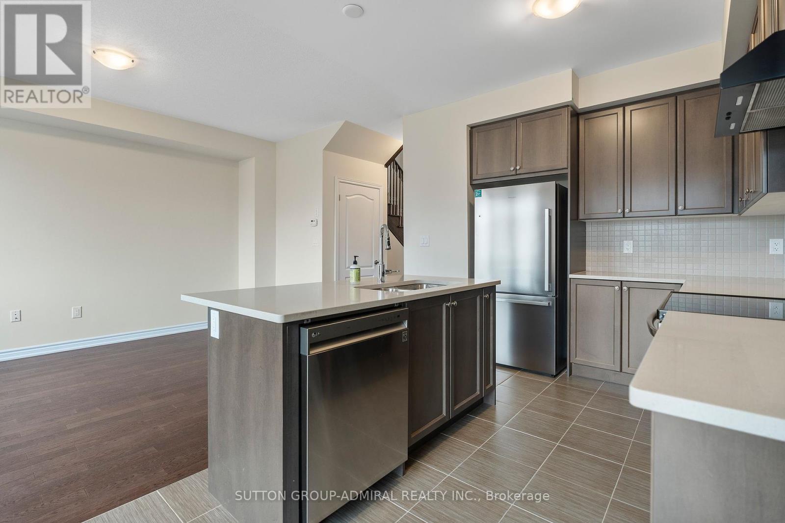 129 Vanilla Trail, Thorold, Ontario  L2V 0L2 - Photo 13 - X12170973
