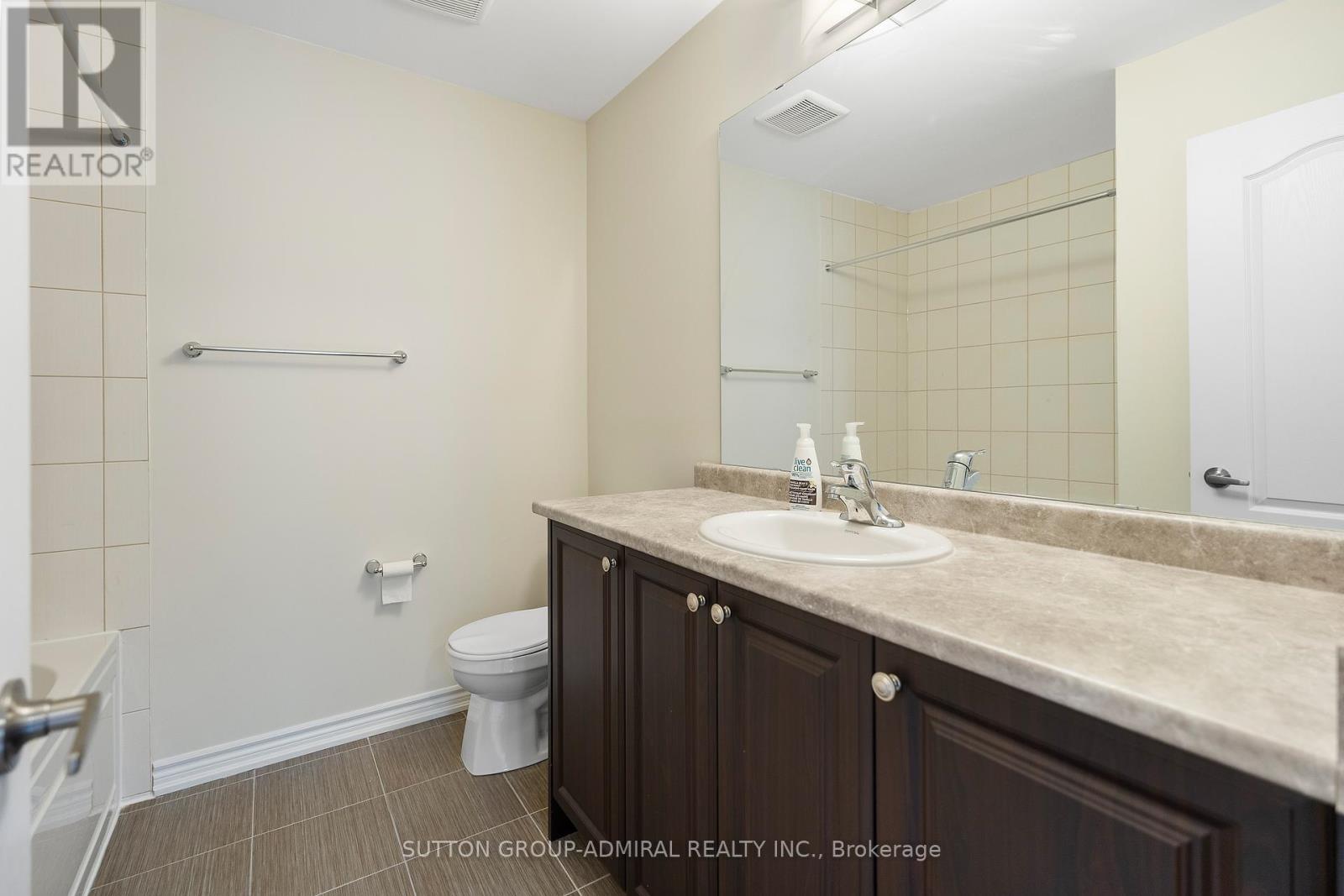 129 Vanilla Trail, Thorold, Ontario  L2V 0L2 - Photo 23 - X12170973
