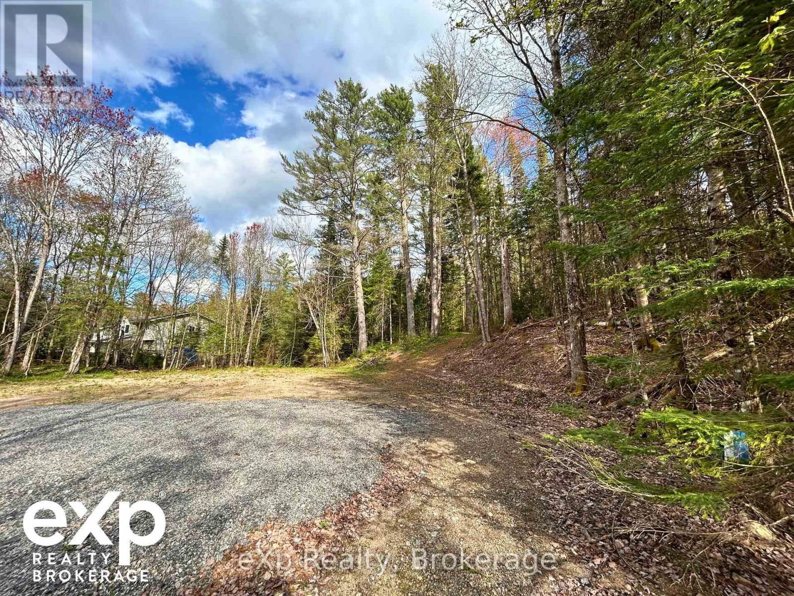 468 Balsam Chutes Road, Huntsville, Ontario  P0B 1L0 - Photo 13 - X12152605