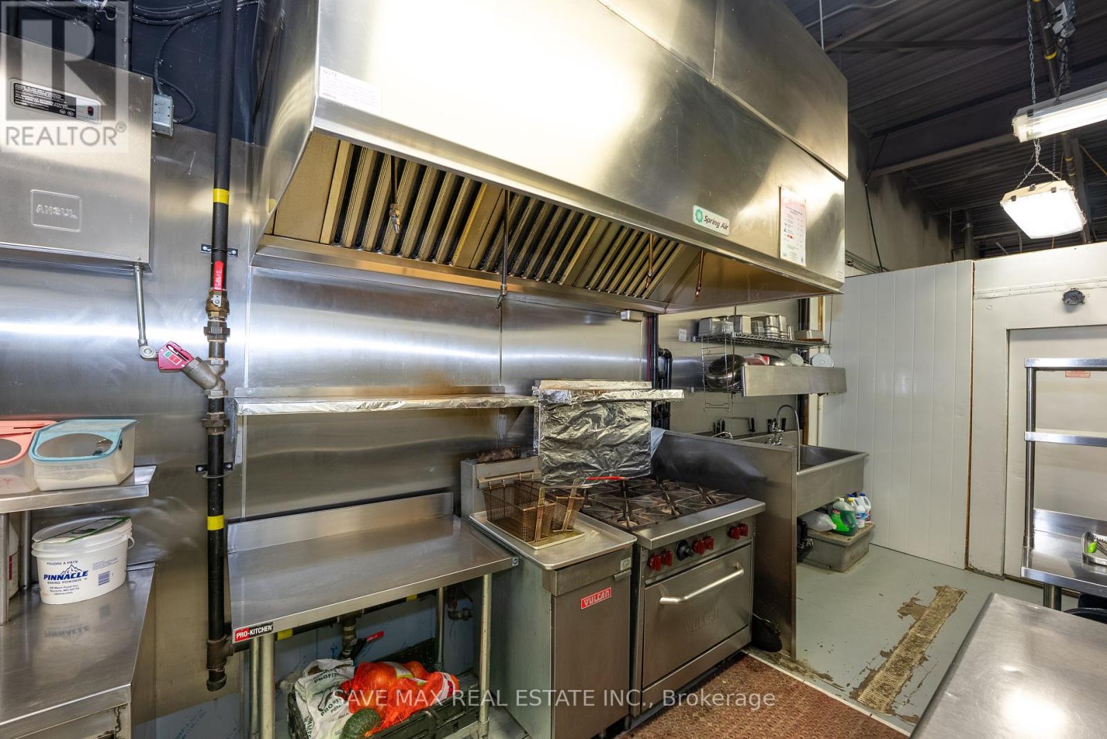 2 - 144 Kennedy Road S, Brampton, Ontario  L6W 3G4 - Photo 13 - W12167637