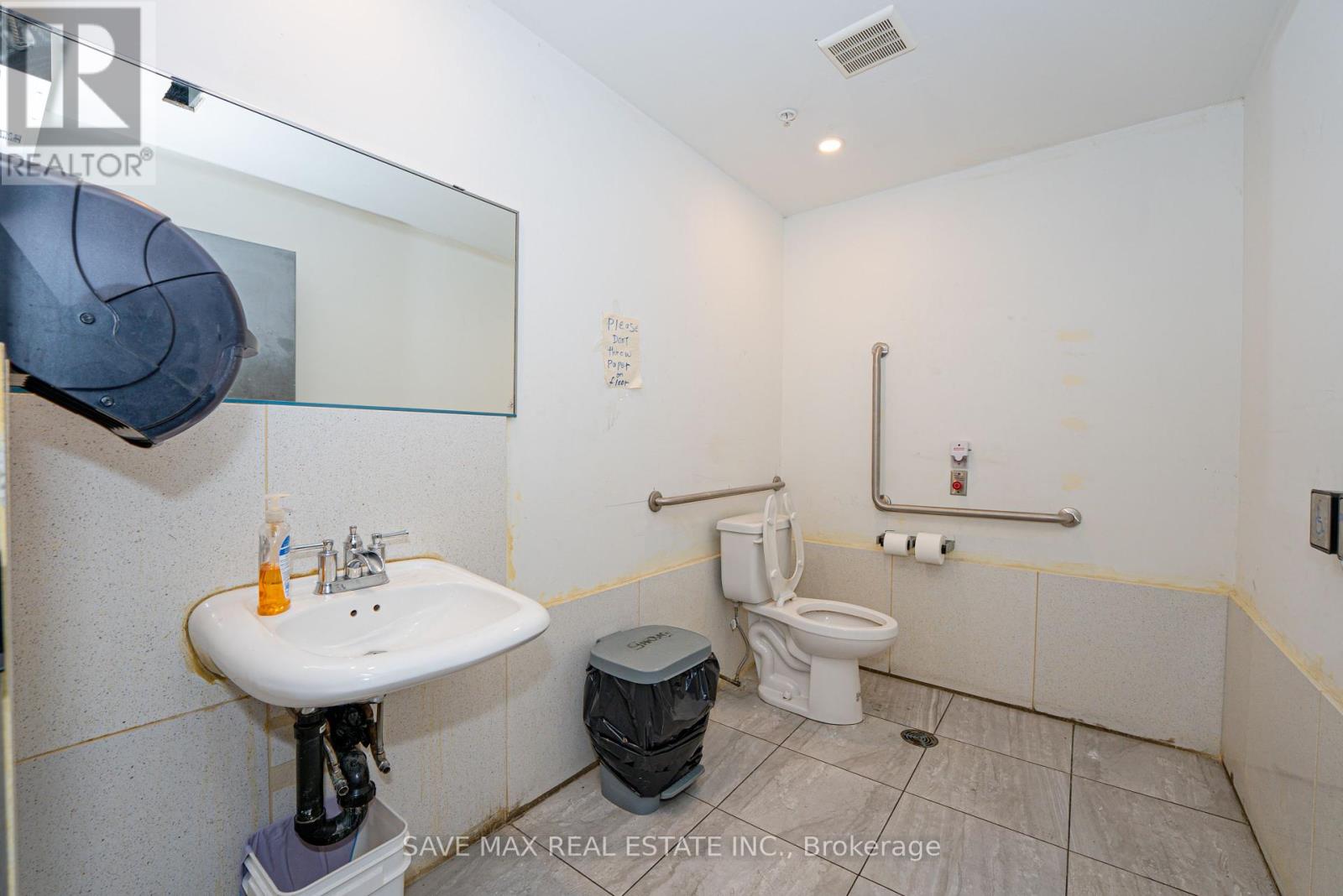 2 - 144 Kennedy Road S, Brampton, Ontario  L6W 3G4 - Photo 20 - W12167637