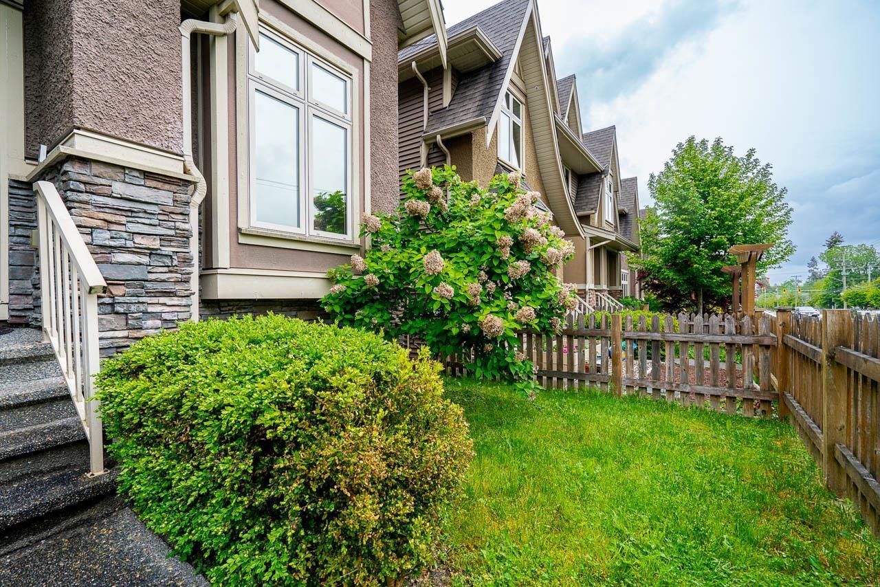 6727 184 Street, Surrey, British Columbia  V3S 1E5 - Photo 2 - R3006600