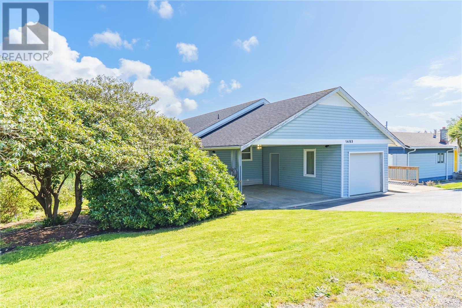 1483 Helen Rd, Ucluelet, British Columbia  V0R 3A0 - Photo 2 - 1000254