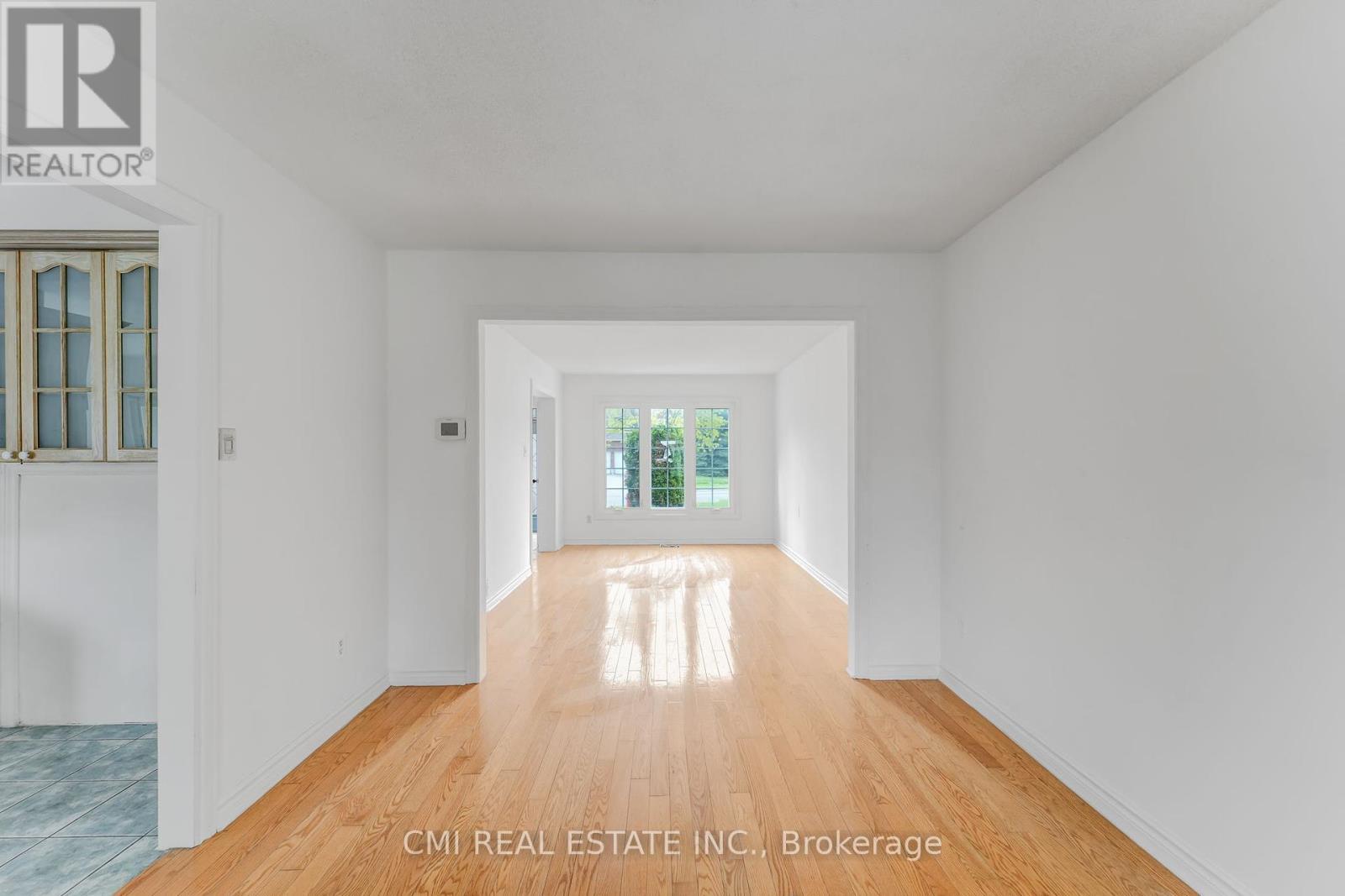 109 Valleymede Drive, Richmond Hill, Ontario  L4B 1T6 - Photo 10 - N12171000