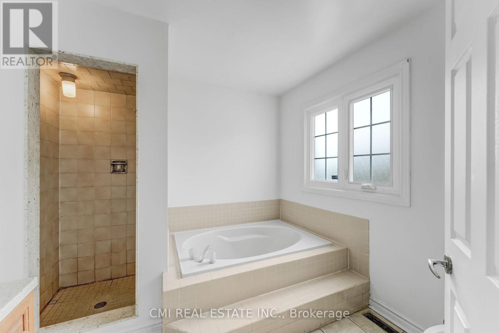 109 Valleymede Drive, Richmond Hill, Ontario  L4B 1T6 - Photo 24 - N12171000