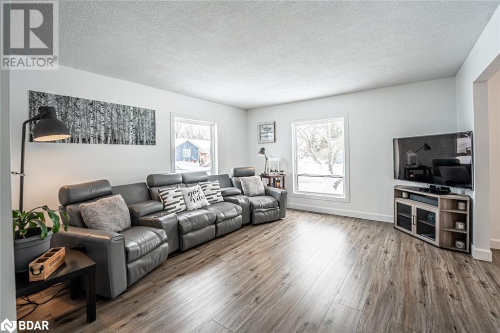 7 Bay Court, Penetanguishene, Ontario  L9M 1E1 - Photo 8 - 40720254